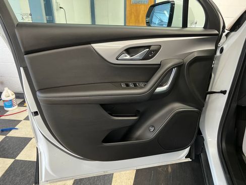 Used 2022 Chevrolet Blazer LT AWD/4WD image 33