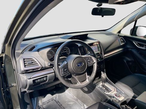 Used 2023 Subaru Forester Premium image 9