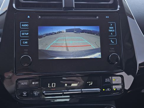 Used 2019 Toyota Prius LE image 17