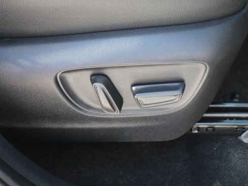 Certified 2025 Toyota Grand Highlander AWD image 25