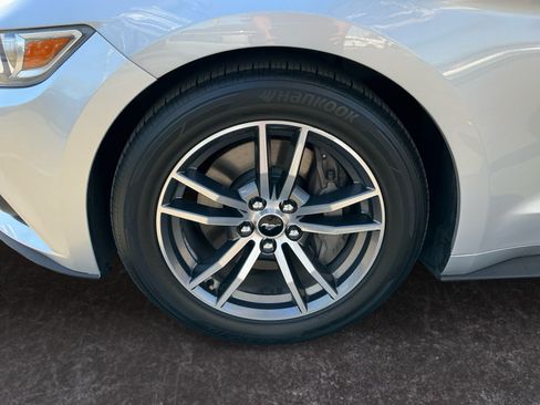 Used 2016 Ford Mustang GT RWD image 14
