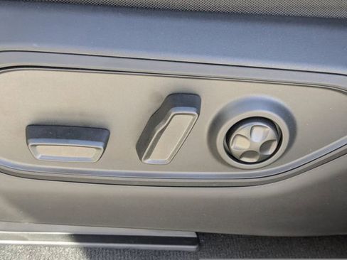 New 2025 Jeep Grand Cherokee L Limited w/ Luxury Tech Group II image 21