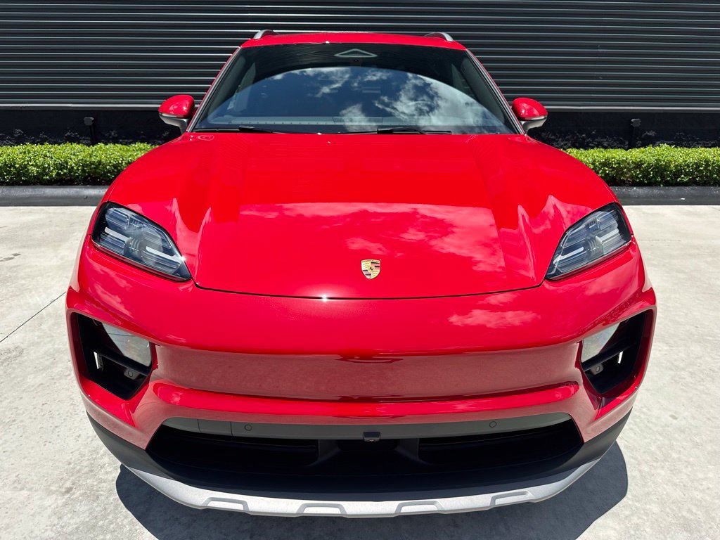 Used 2026 Porsche Macan 4S Electric AWD/4WD image 7
