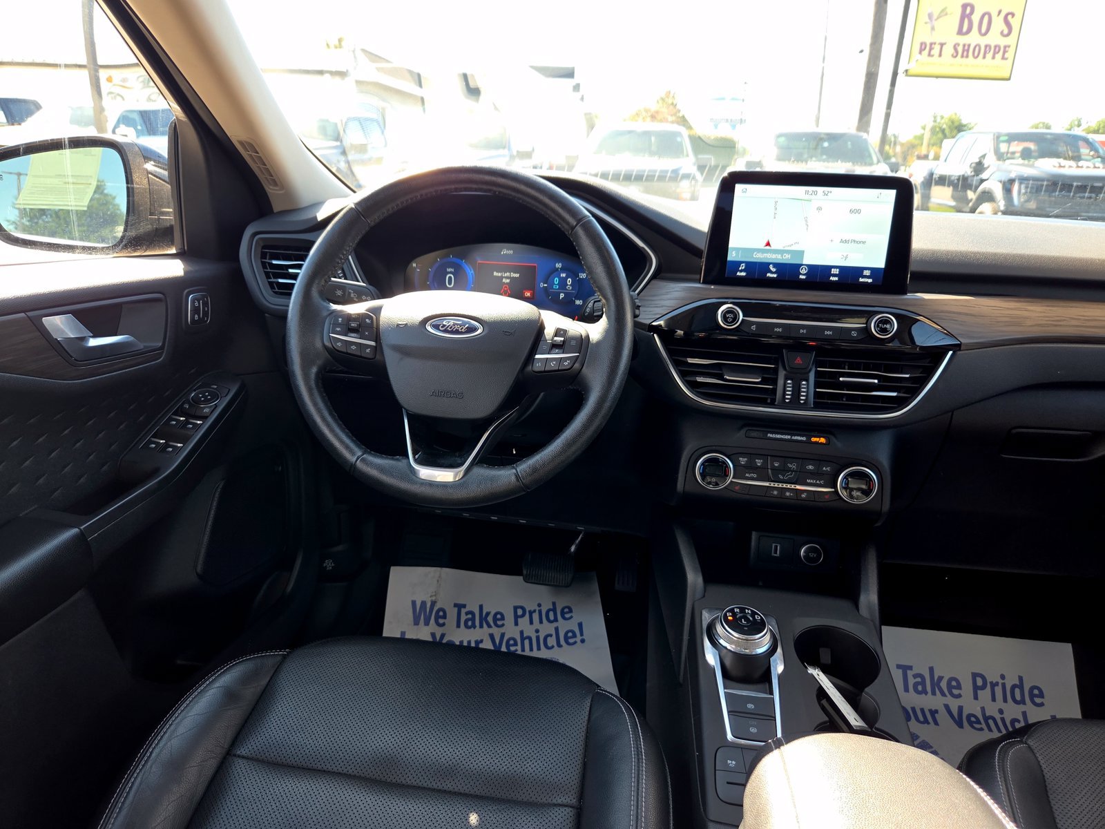 Used 2020 Ford Escape Titanium w/ Titanium Premium Package 2.0 AWD/4WD image 24