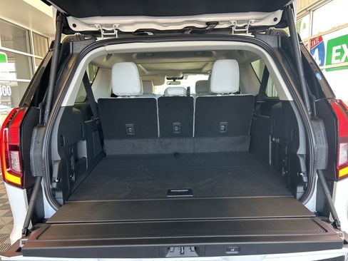 New 2025 Ford Expedition Max Platinum w/ Driver's Package image 12