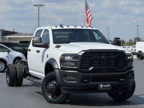 New 2026 RAM 5500 Tradesman AWD/4WD image 3