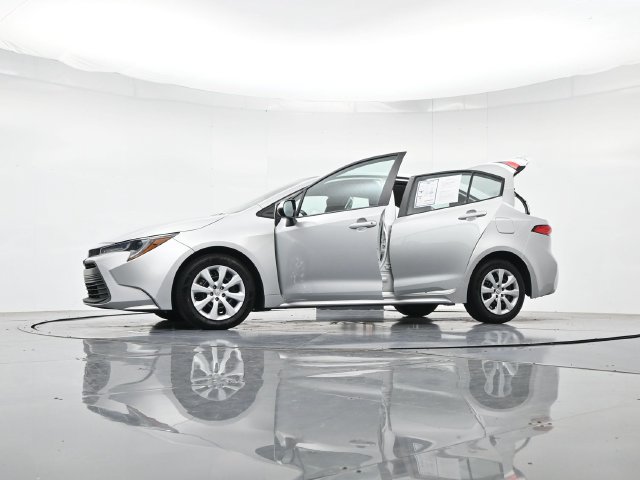 Used 2024 Toyota Corolla LE FWD image 54