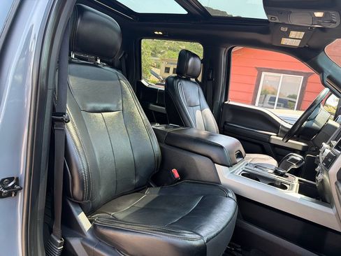 Used 2019 Ford F150 Lariat w/ Equipment Group 502A Luxury AWD/4WD image 16