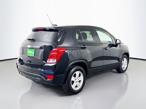 Used 2021 Chevrolet Trax LS w/ Tint and Cruise Package FWD image 10