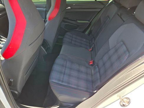 Used 2022 Volkswagen GTI SE FWD image 9