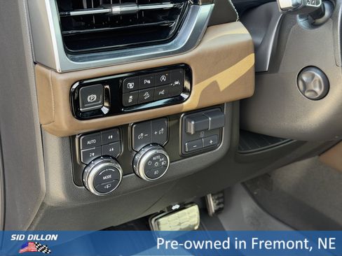 Used 2025 GMC Yukon Denali Ultimate w/ LPO, Floor Liner Package AWD/4WD image 14