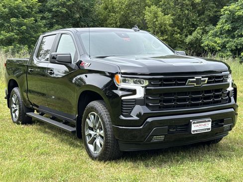 New 2026 Chevrolet Silverado 1500 RST w/ Z71 Off-Road Package AWD/4WD image 3