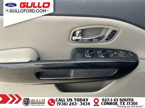 Used 2016 Kia Sedona SX FWD image 18
