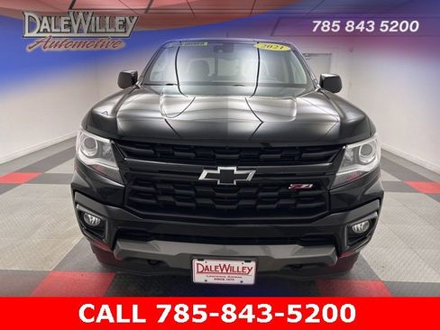 Used 2021 Chevrolet Colorado Z71 w/ Z71 Midnight Edition image 2