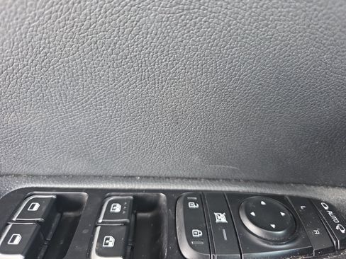 Used 2021 Kia Stinger GT-Line RWD image 24