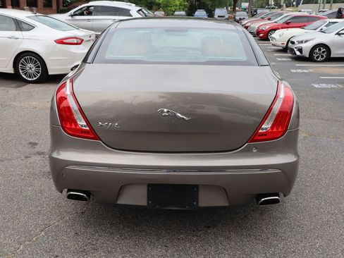 Used 2011 Jaguar XJ L RWD image 5