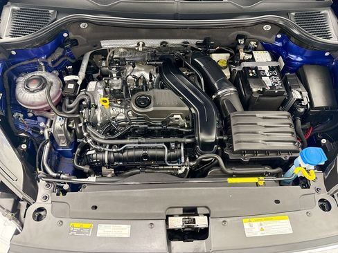 Certified 2024 Volkswagen Taos SE image 27