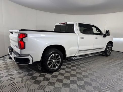 Used 2023 Chevrolet Silverado 1500 High Country w/ Technology Package AWD/4WD image 5