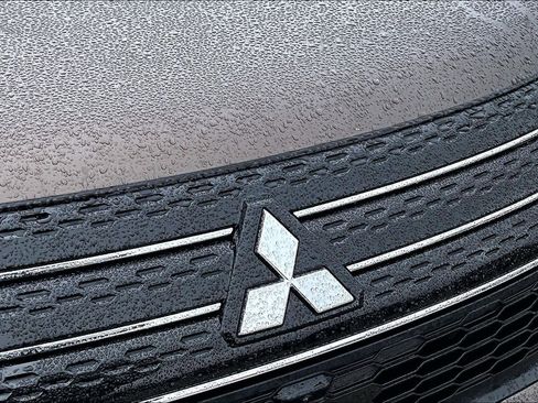 Used 2022 Mitsubishi Outlander SEL image 29