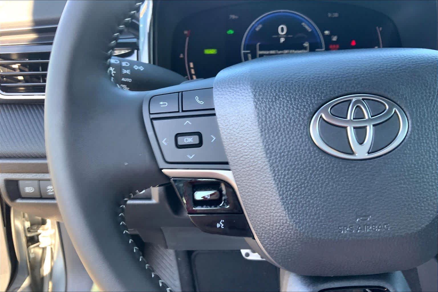 Certified 2026 Toyota Camry SE w/ Convenience Package FWD image 24