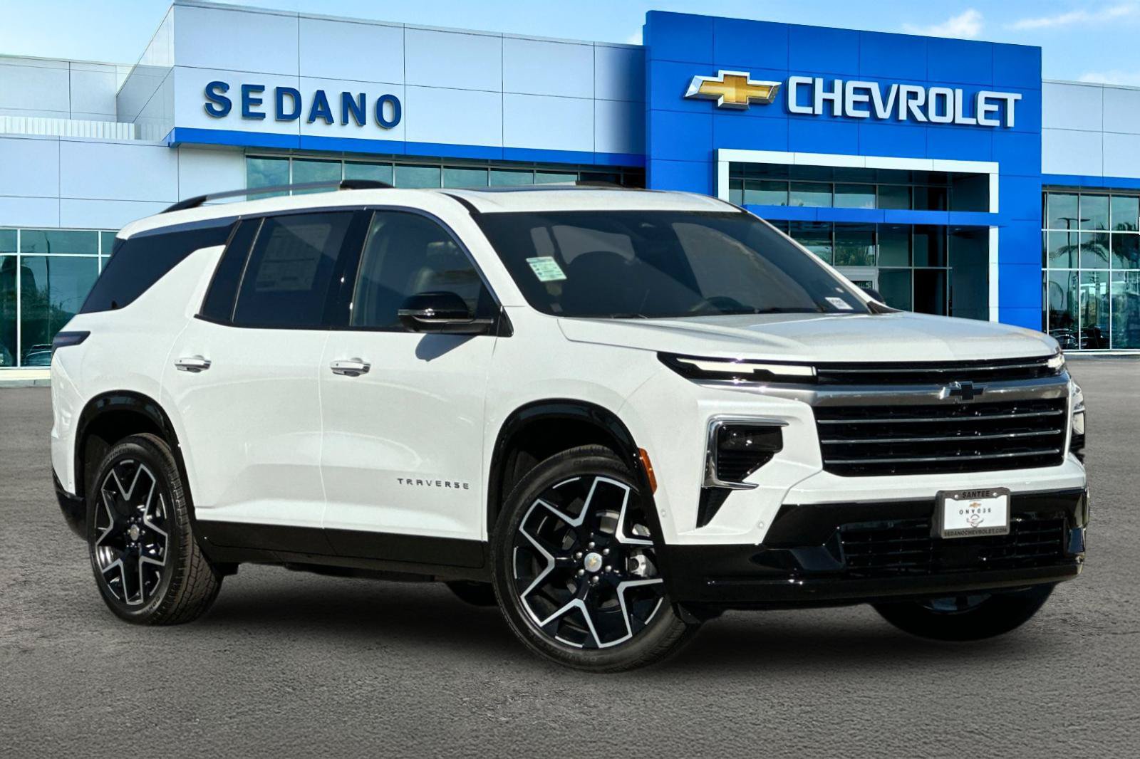 New 2026 Chevrolet Traverse High Country FWD image 2