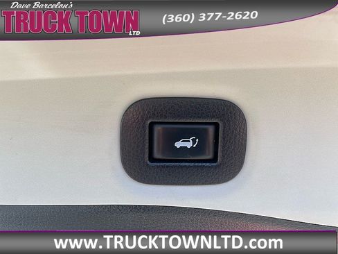 Used 2017 Nissan Rogue SL w/ SL Premium Package AWD/4WD image 12