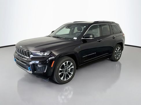 Used 2022 Jeep Grand Cherokee Overland AWD/4WD image 3