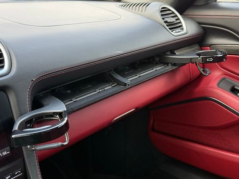 Certified 2024 Porsche 718 Boxster image 26