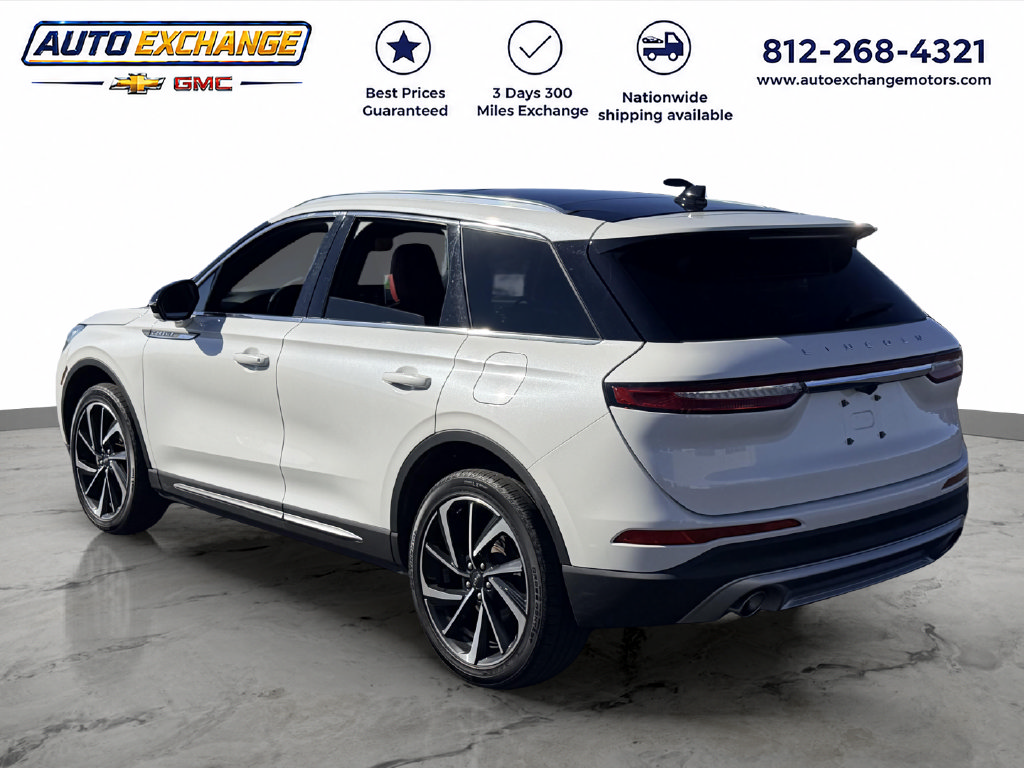 Used 2023 Lincoln Corsair Reserve w/ Equipment Group 201A AWD/4WD image 5
