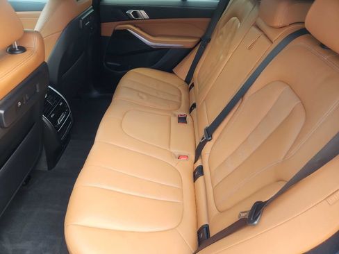 Used 2021 BMW X5 xDrive40i w/ Convenience Package image 10