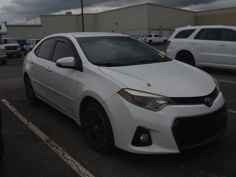 Used 2015 Toyota Corolla S FWD image 2