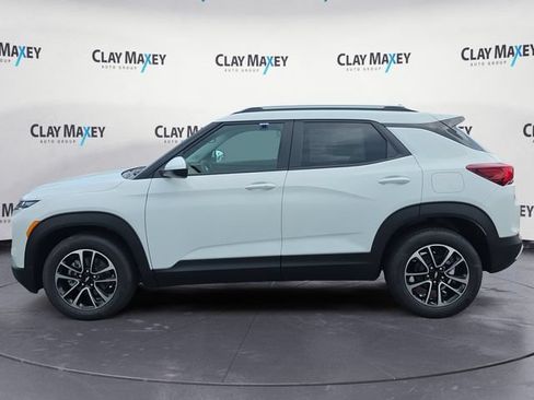 New 2026 Chevrolet TrailBlazer LT w/ Convenience Package FWD image 2