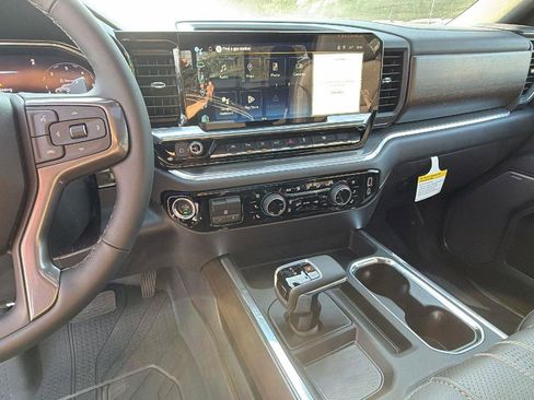 New 2026 Chevrolet Silverado 1500 High Country AWD/4WD image 25