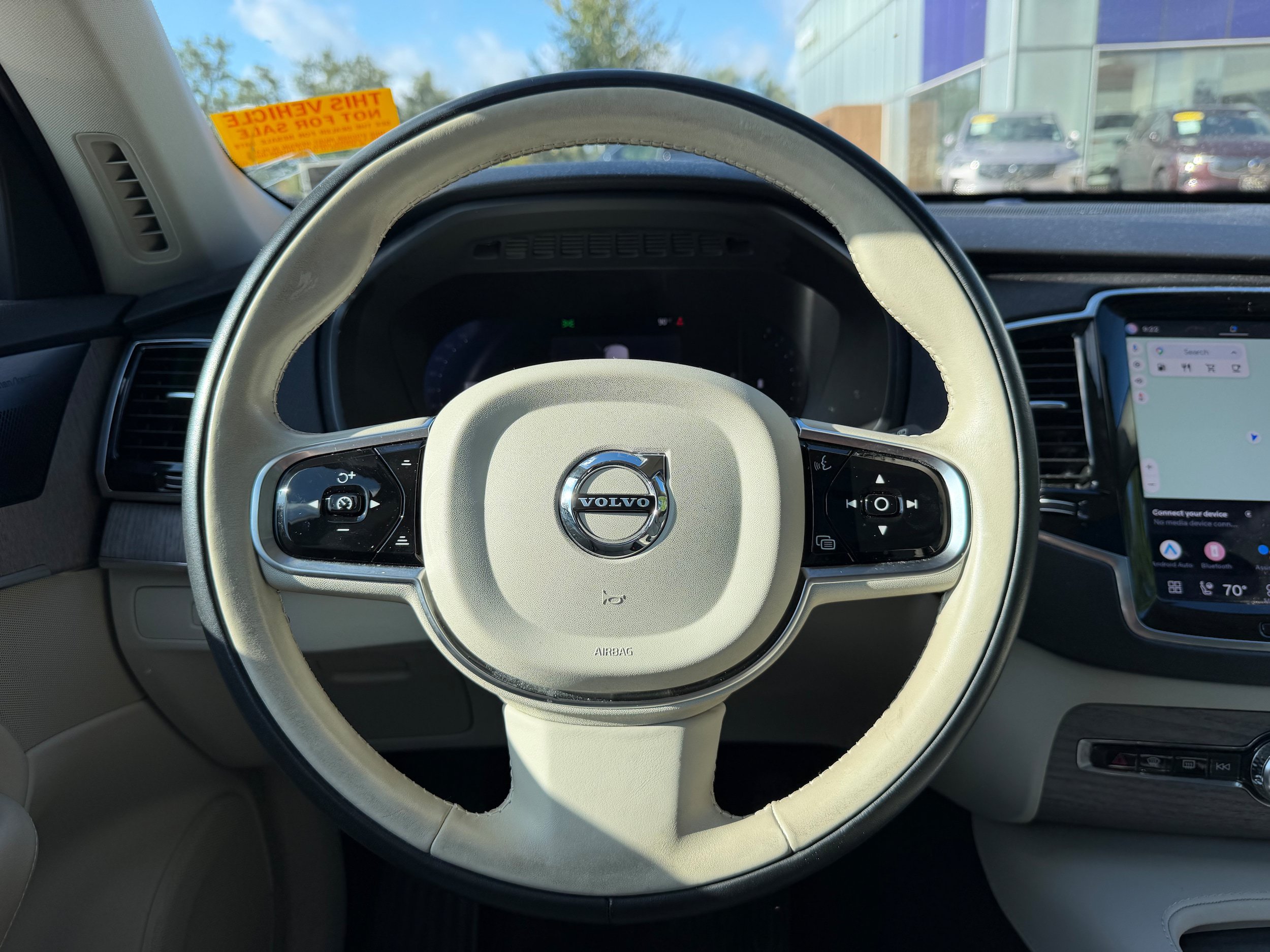 Certified 2023 Volvo XC90 B6 Plus w/ Protection Package Premier AWD/4WD image 17