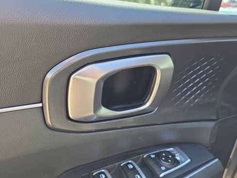 Certified 2023 Kia Sorento S image 18