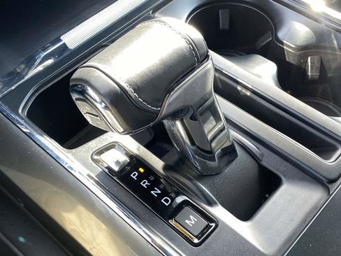 Used 2023 Ford F150 Lariat w/ Equipment Group 502A High image 29