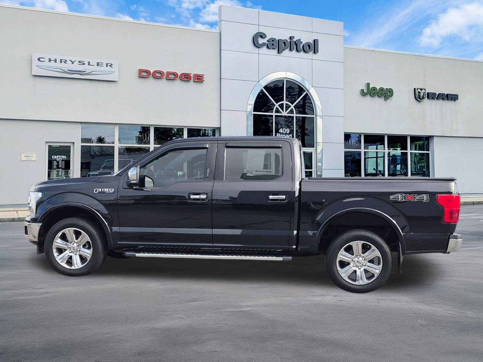 Used 2019 Ford F150 Lariat w/ Equipment Group 502A Luxury AWD/4WD image 6