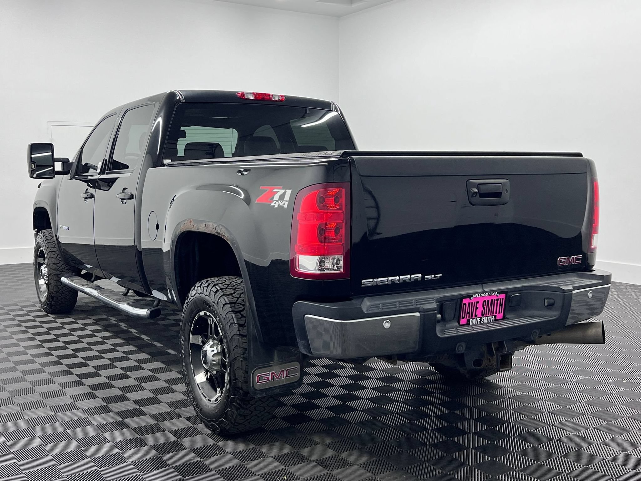Used 2013 GMC Sierra 2500 SLT AWD/4WD image 3