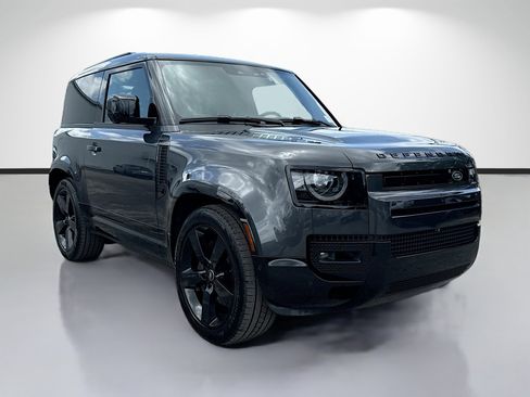 Used 2025 Land Rover Defender 90 X-Dynamic SE AWD/4WD image 7