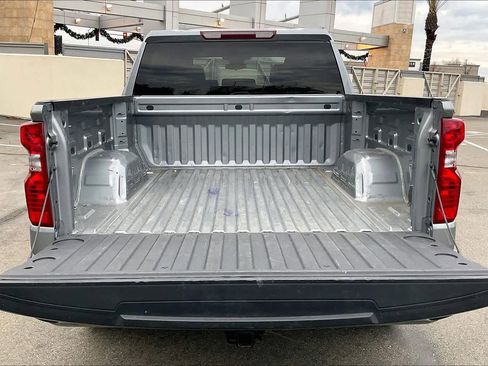 Used 2025 Chevrolet Silverado 1500 Custom image 36