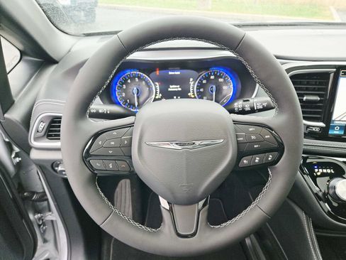 New 2026 Chrysler Pacifica Limited w/ S Appearance Package image 21