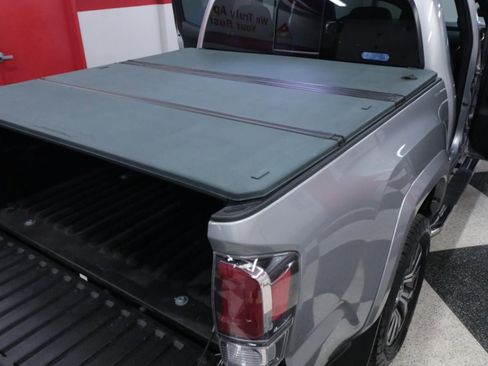 Used 2021 Toyota Tacoma Limited image 28