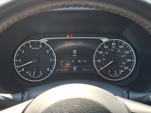 Used 2022 Nissan Sentra SR w/ SR Premium Package FWD image 22