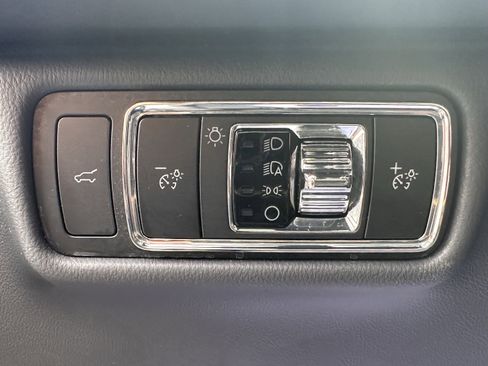Used 2025 Lincoln Aviator Black Label w/ Jet Appearance Package AWD/4WD image 19