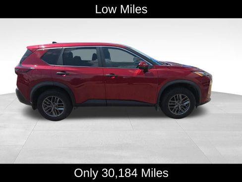 Used 2022 Nissan Rogue S AWD/4WD image 2