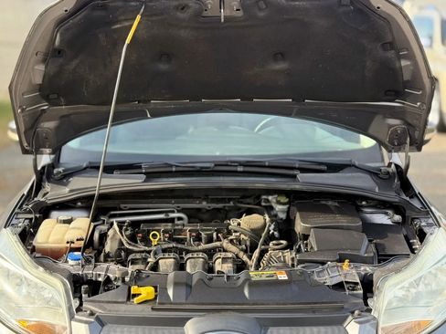 Used 2013 Ford Focus SE FWD image 28