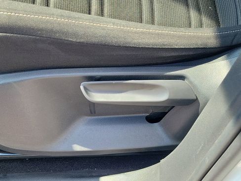 Used 2022 Volkswagen Tiguan S image 22