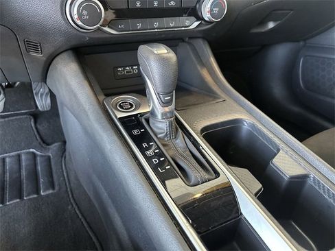Used 2022 Nissan Sentra SV image 25