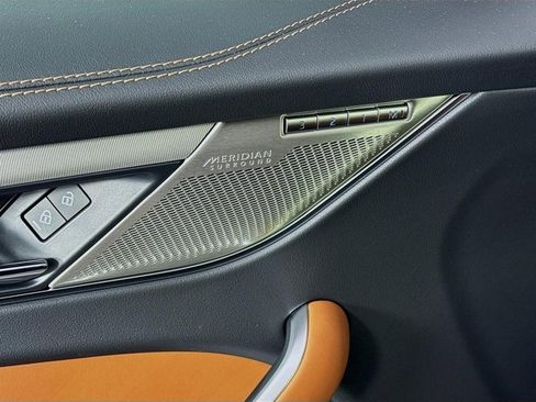 New 2026 Jaguar F-PACE R-Dynamic S image 21