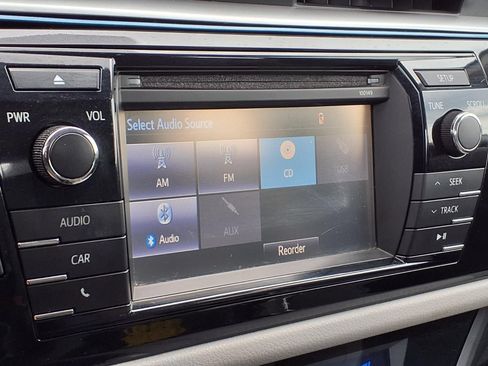 Used 2015 Toyota Corolla LE FWD image 20